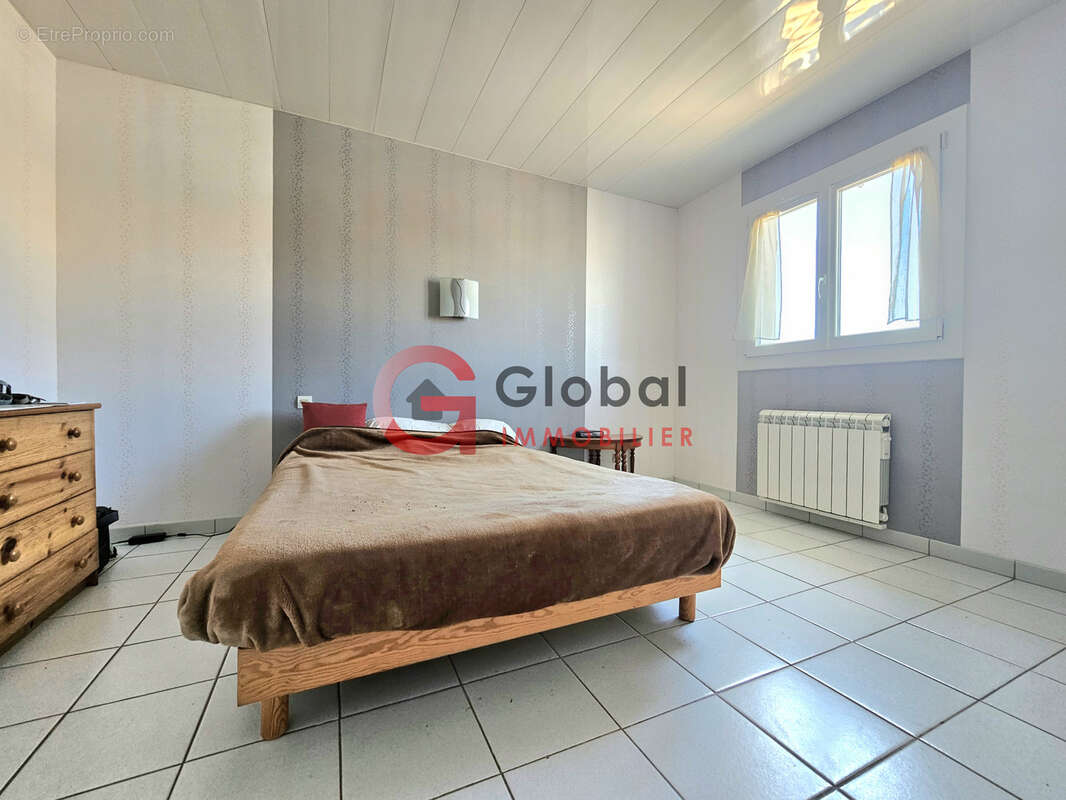 Villa familiale T6 155 m2/ 918 m2 - photo 7