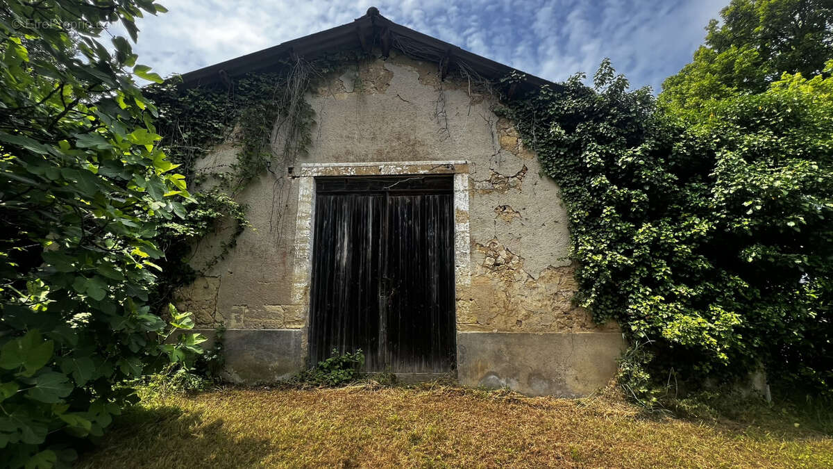 Maison à CAMBLANES-ET-MEYNAC