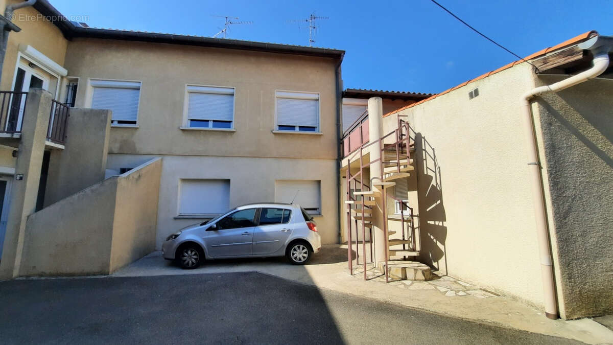 Proche CUGNAUX sur la commune de VILLENEUVE TOLOSANE  appartement T3 - photo 2