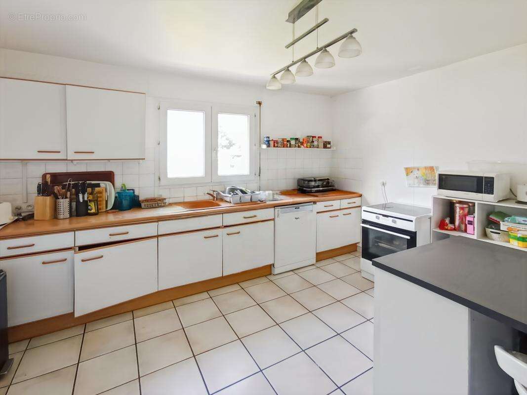 Maison à LE MESNIL-ESNARD