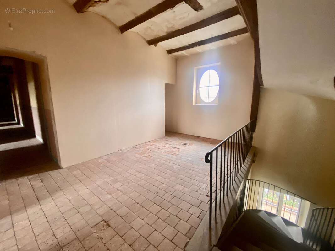 Maison à CHATILLON-EN-BAZOIS