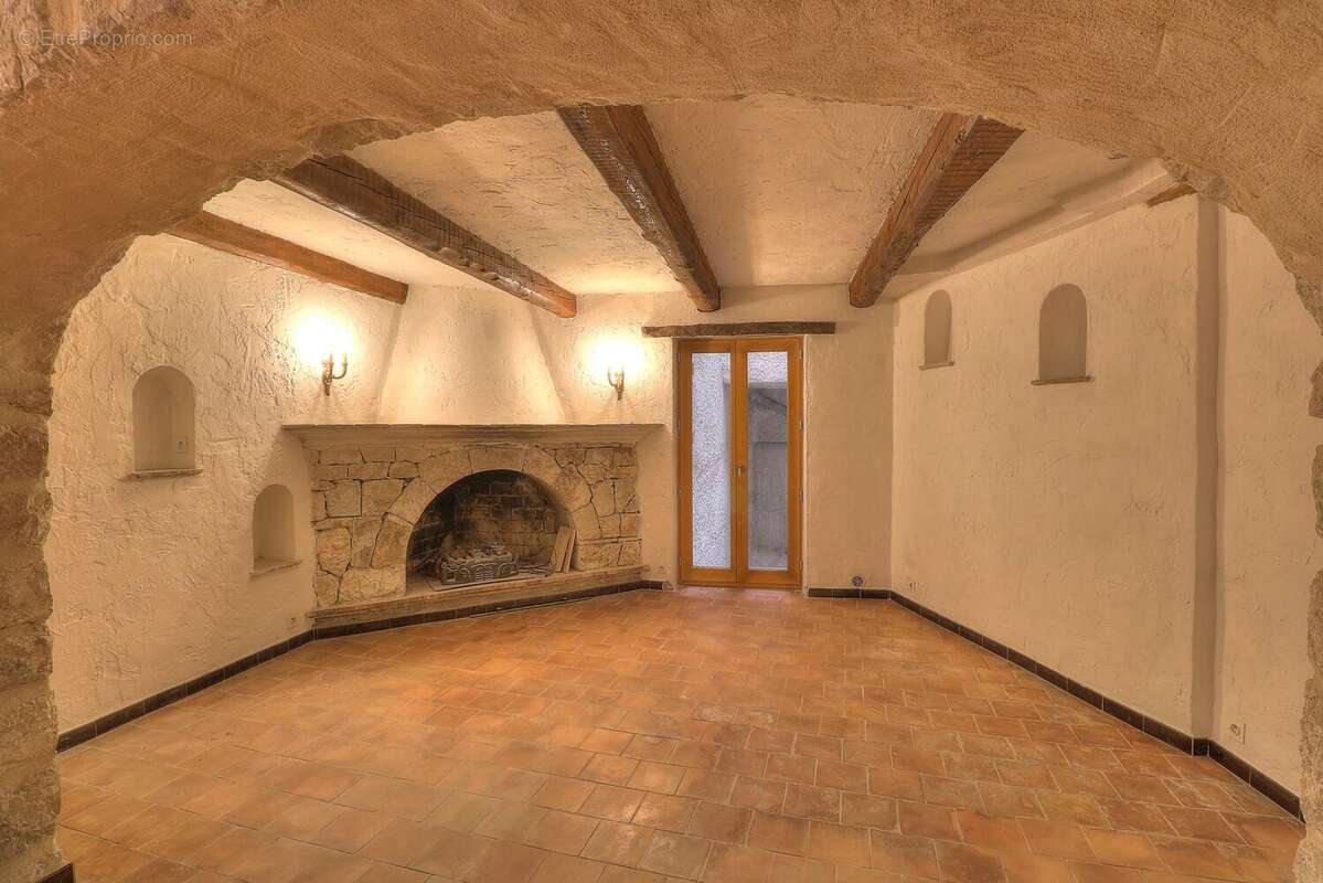 Maison à COURSEGOULES