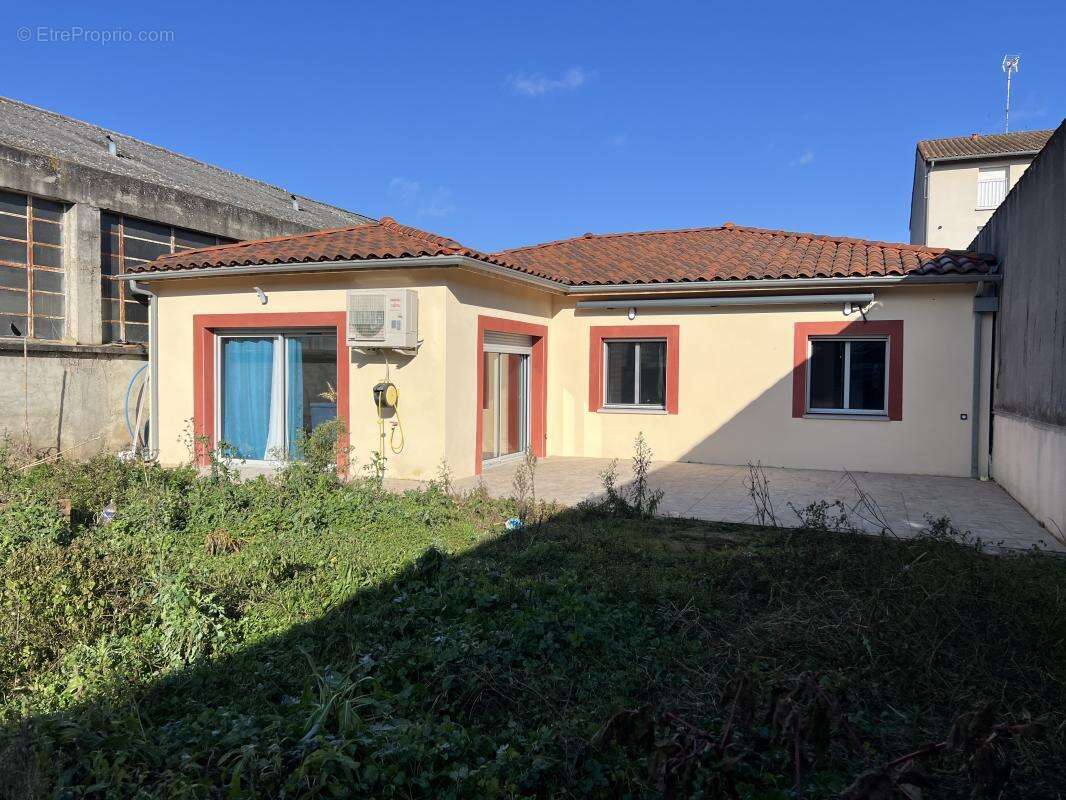 Maison à CASTELSARRASIN