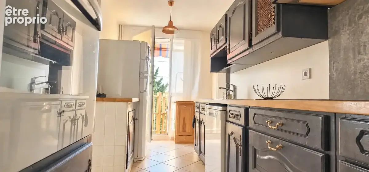 Appartement T4 proche toutes commodités - photo 4