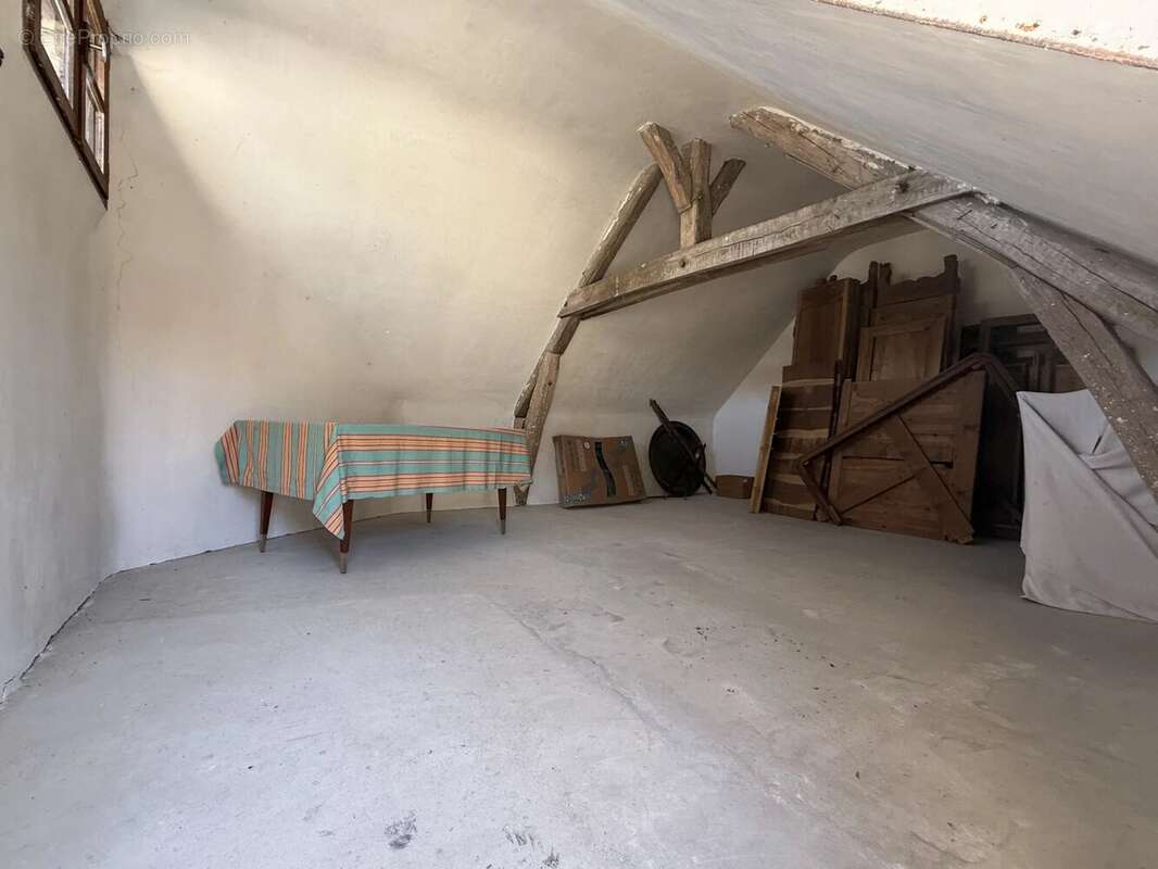 Maison à VILLEMANOCHE