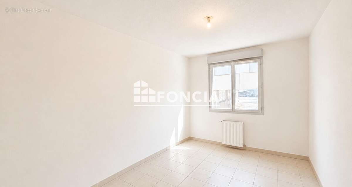 À VENDRE – T3 de 63 m² avec balcon et garage fermé – Lyon 7ᵉ (Manufacture des Tabacs) - photo 4