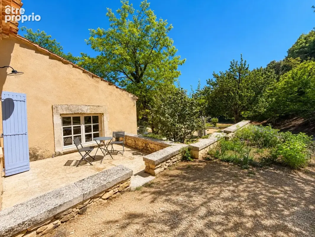 Mas du XVIIIe siècle de 210 m2, piscine, jardin de 6400 m2  OPPEDE (84) - photo 19