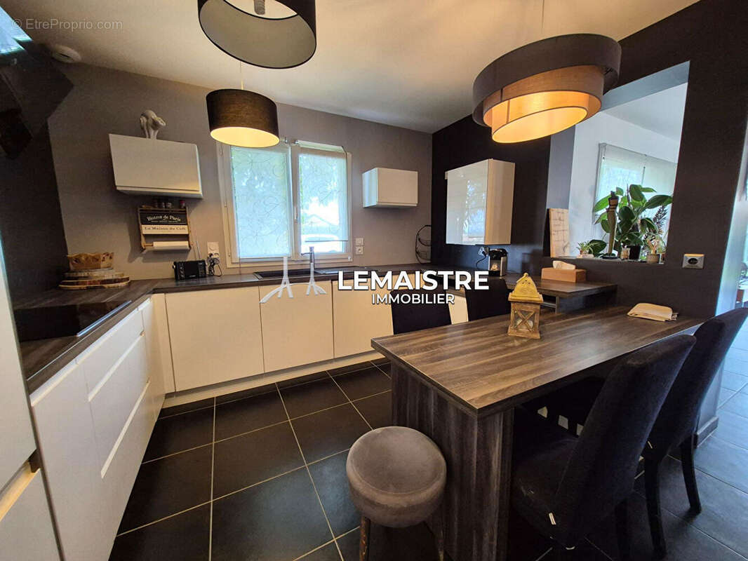 Maison à MONTIVILLIERS