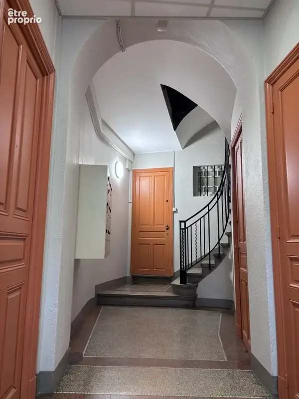 Appartement 3 pièces 71 m² à vendre à Clermont-Ferrand (63100) - photo 2