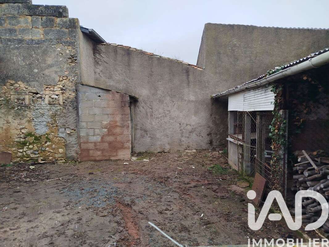 Photo 3 - Maison à BROSSAY