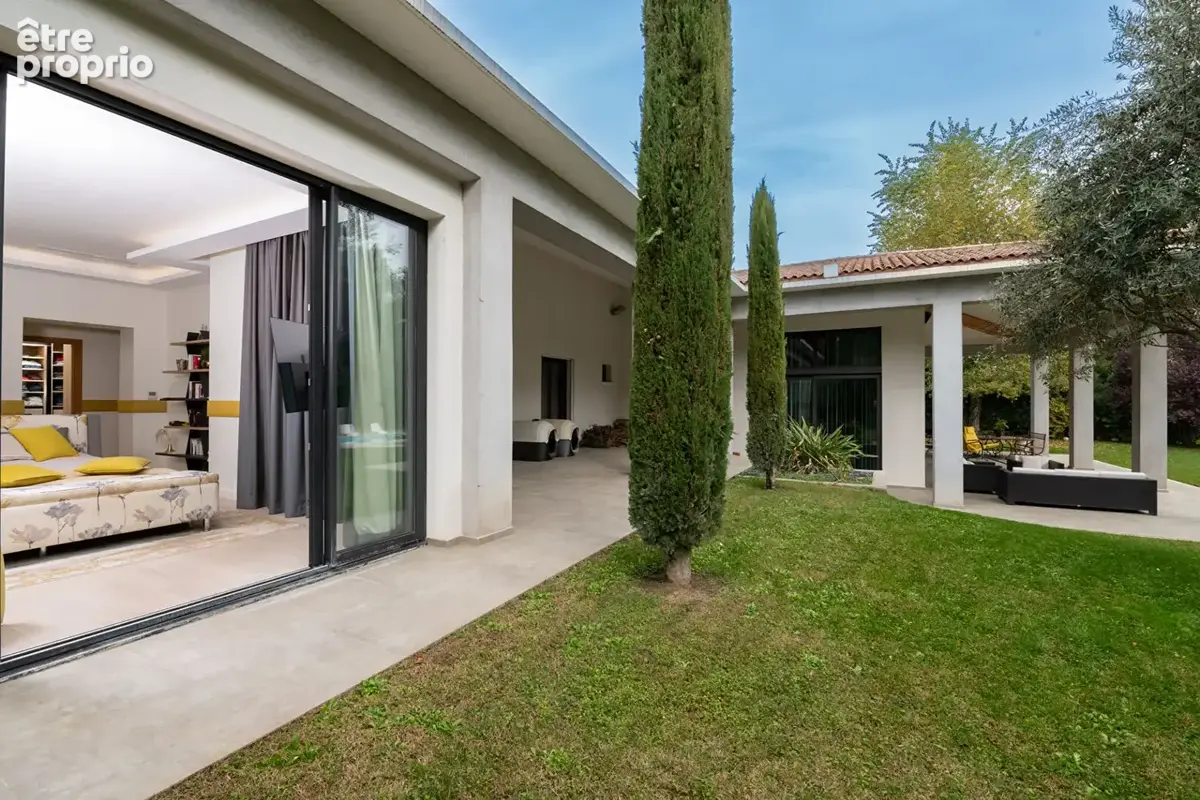 Auriol ? Villa de prestige 5 pièces 272 m² ? Piscine ? Parc 5 000 m² - photo 13
