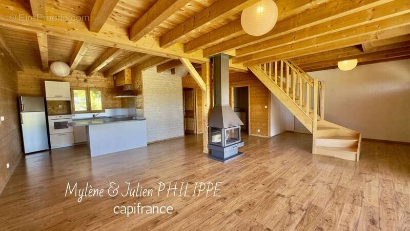 Maison à PELLEAUTIER