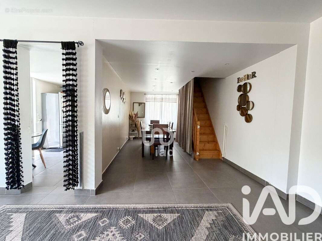 Photo 4 - Maison à LES CLAYES-SOUS-BOIS