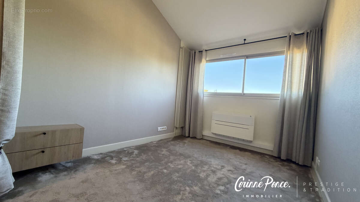 Nimes centre quartier residentiel cigale superbe appartement p5 terrasses cave parking prive dans residence av - photo 10