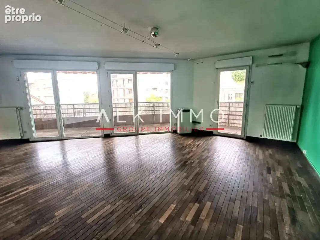 T5 + terrasse + parking prive + cave + garage possible - photo 4