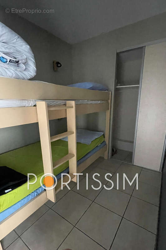 Appartement à SAINT-LAURENT-DU-VAR