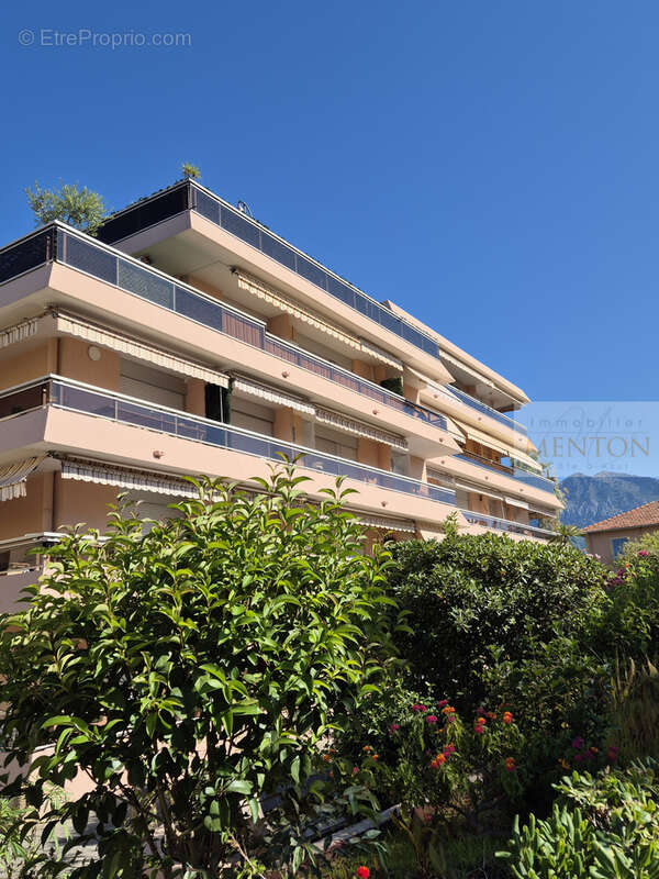 Appartement à ROQUEBRUNE-CAP-MARTIN