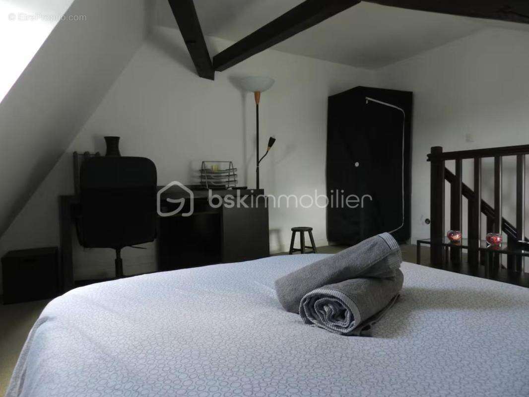 Appartement à MELESSE