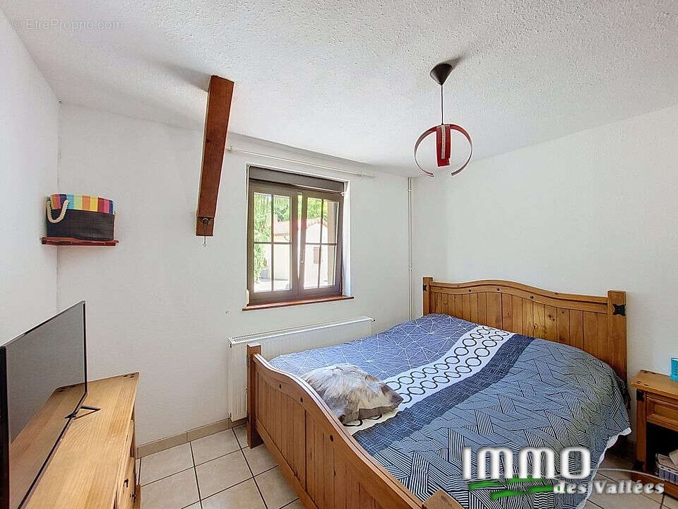Chalet 7 chambres et dépendance - 280 m² - photo 12