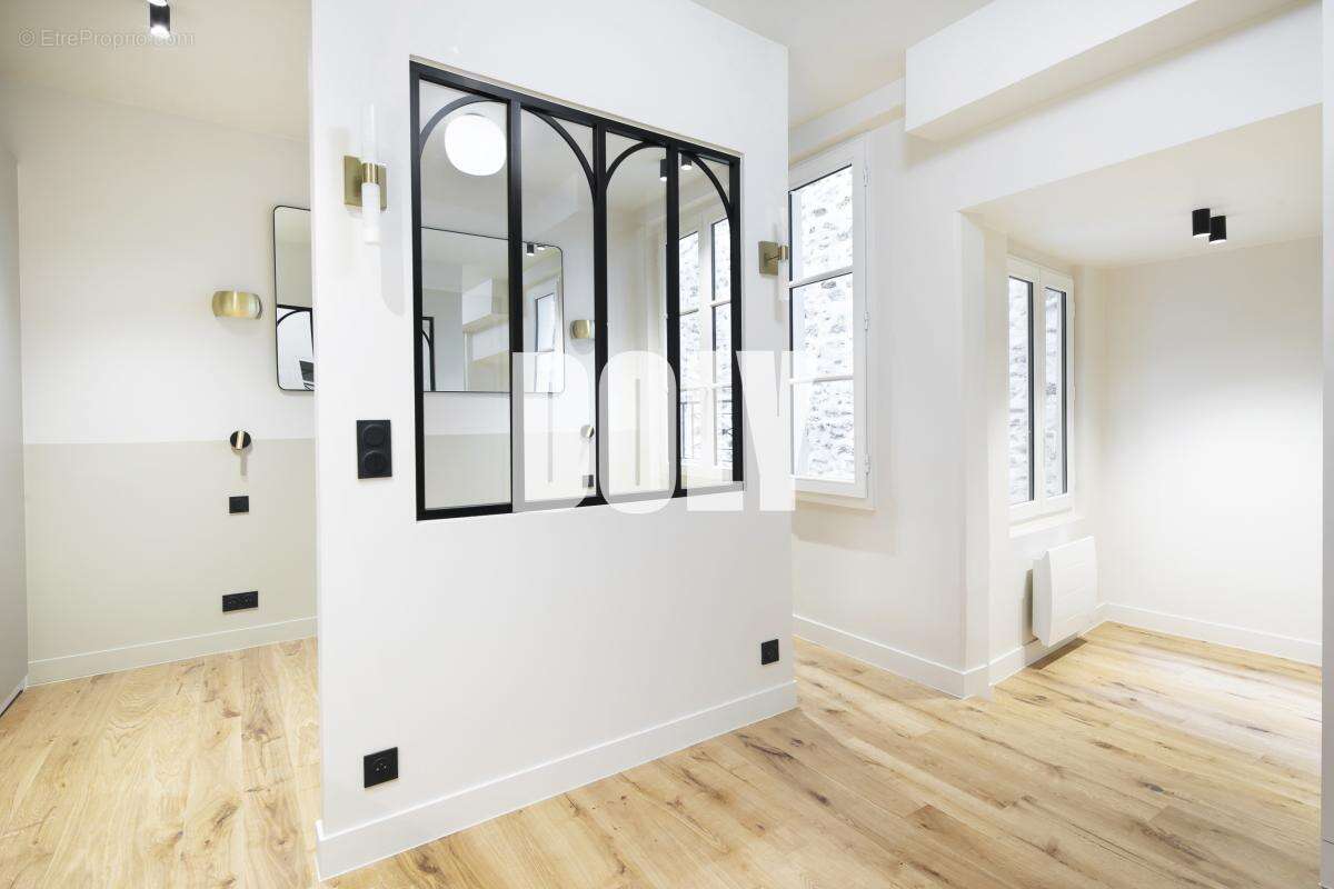 Appartement à PARIS-10E