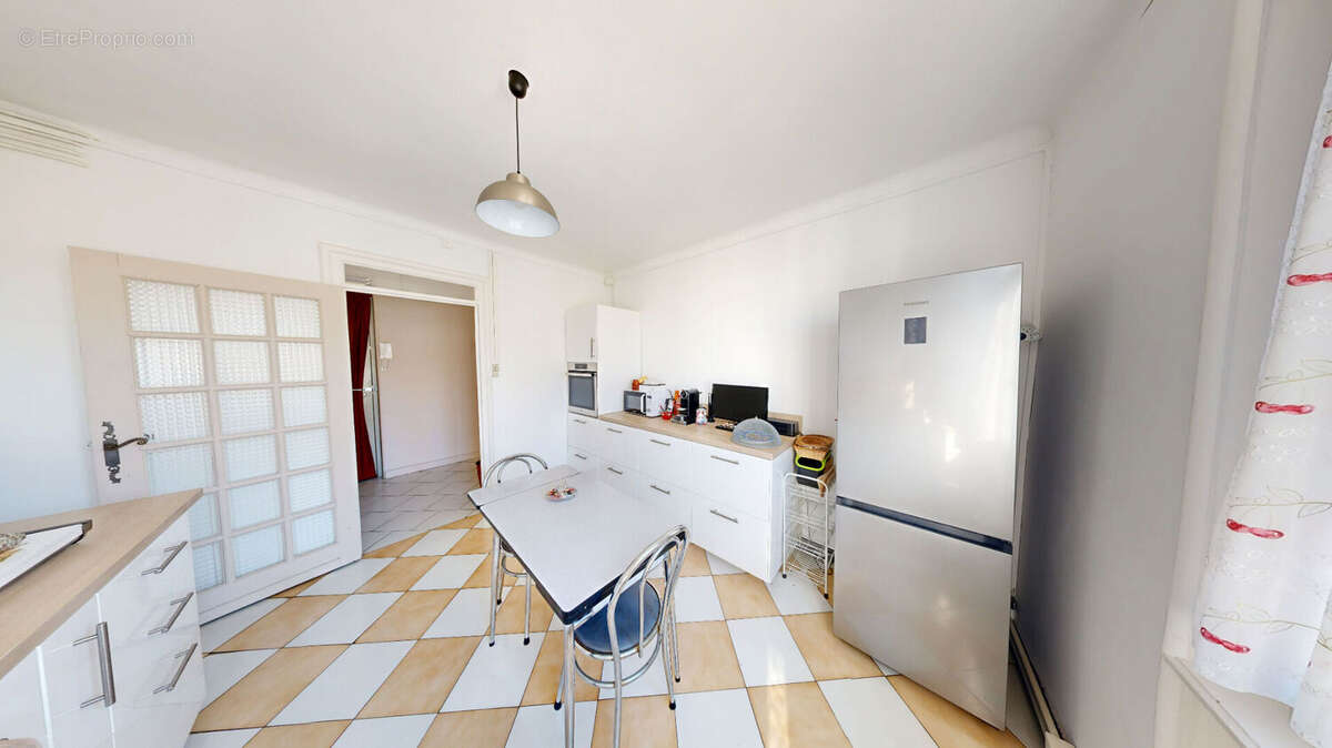 Appartement à LYON-7E