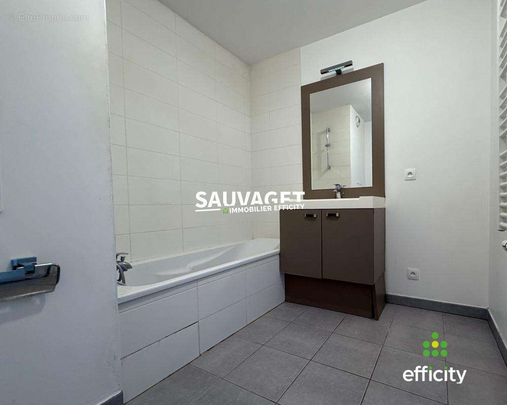 Appartement à REIGNIER