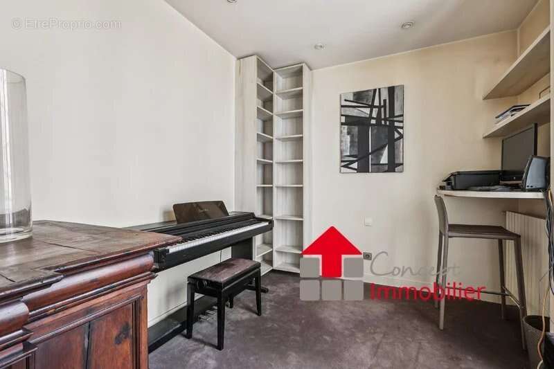 Appartement à PARIS-17E