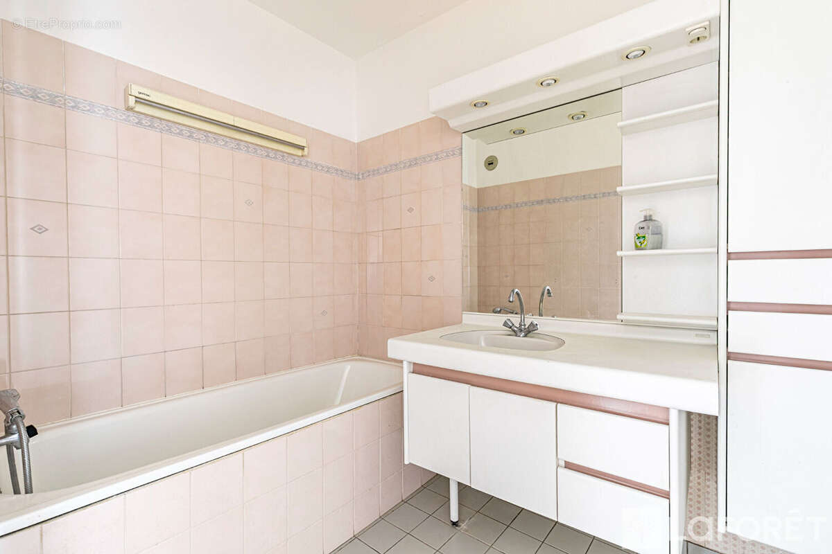 Appartement à LE KREMLIN-BICETRE