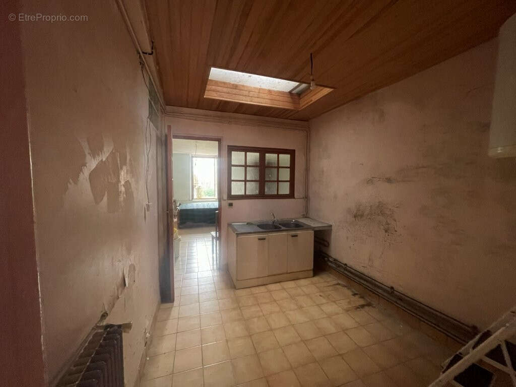 Maison à LA BAZOCHE-GOUET