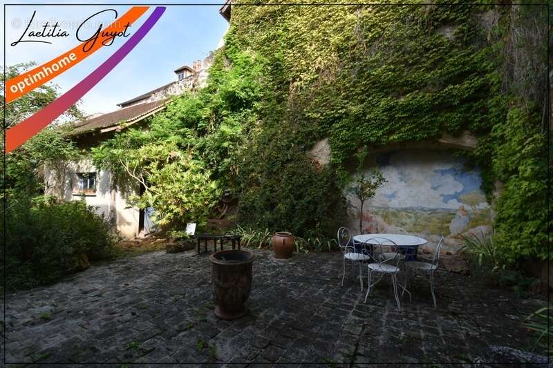 Maison à SOUVIGNY