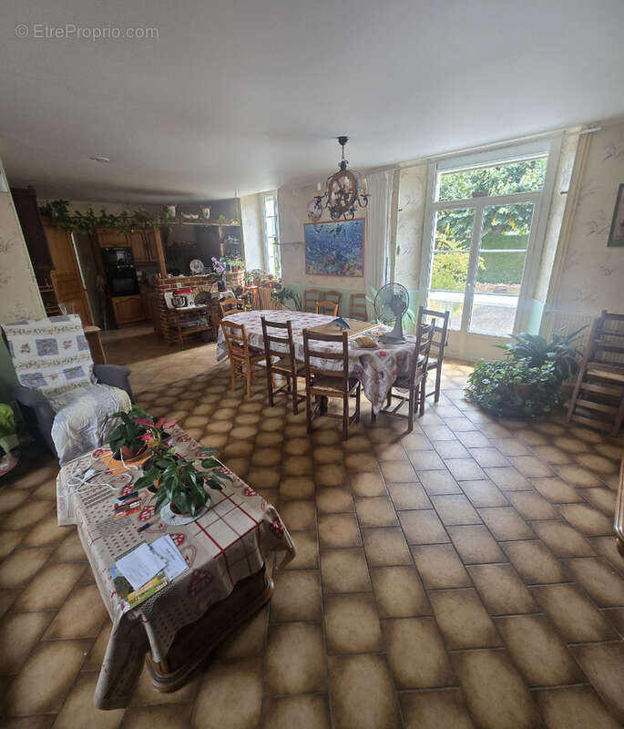 Maison de ville, 4 chambres, terrain, garage - photo 4
