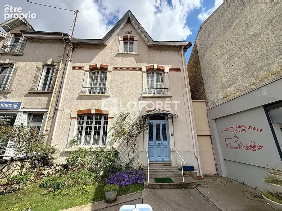 Maison Neufchateau 4 pièce(s) 147.97 m2 - photo 1