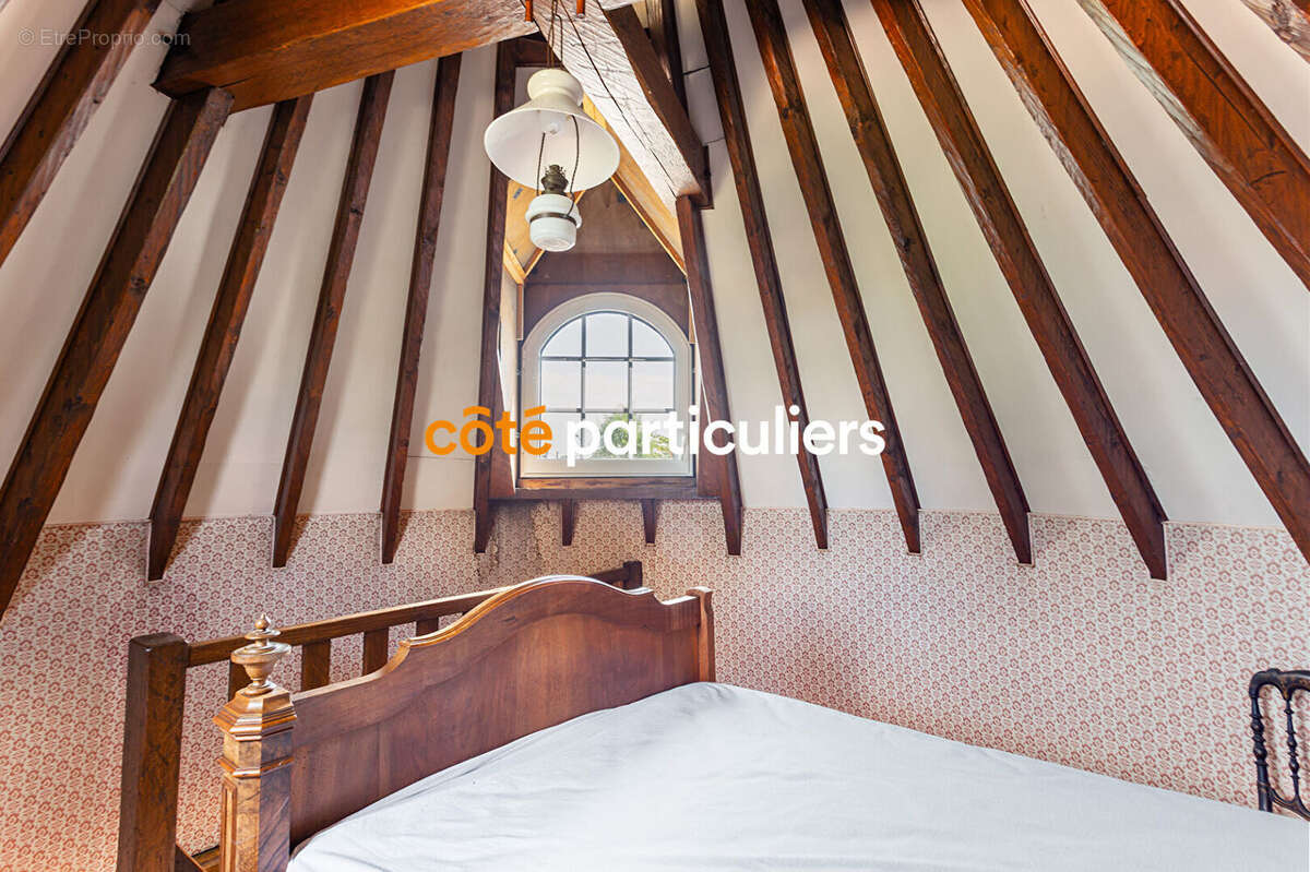 Maison à LA VARENNE