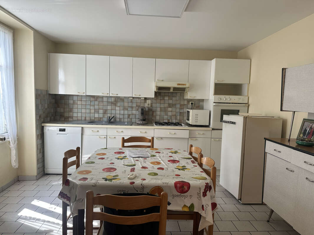 Maison à CHATEAUMEILLANT