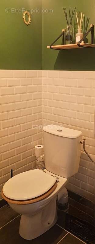 Maison à VENDEUVRE-DU-POITOU