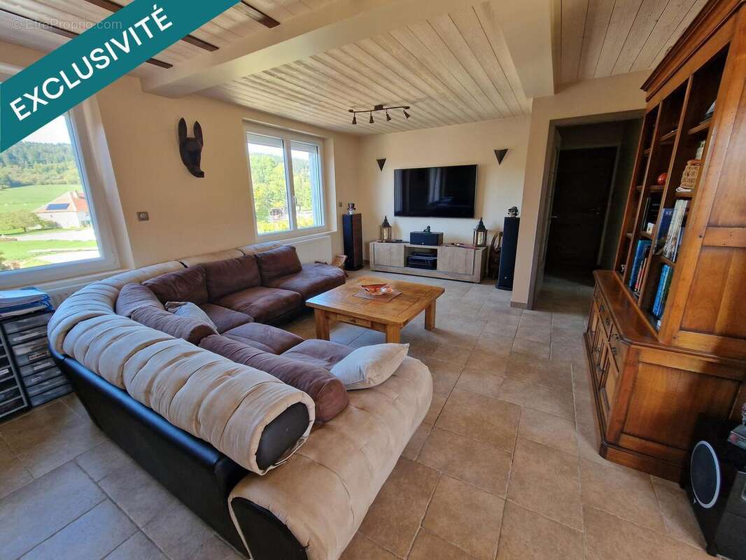 Photo 3 - Maison à ARC-SOUS-CICON