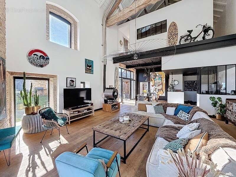 Maison à SAINT-MARCEL-BEL-ACCUEIL