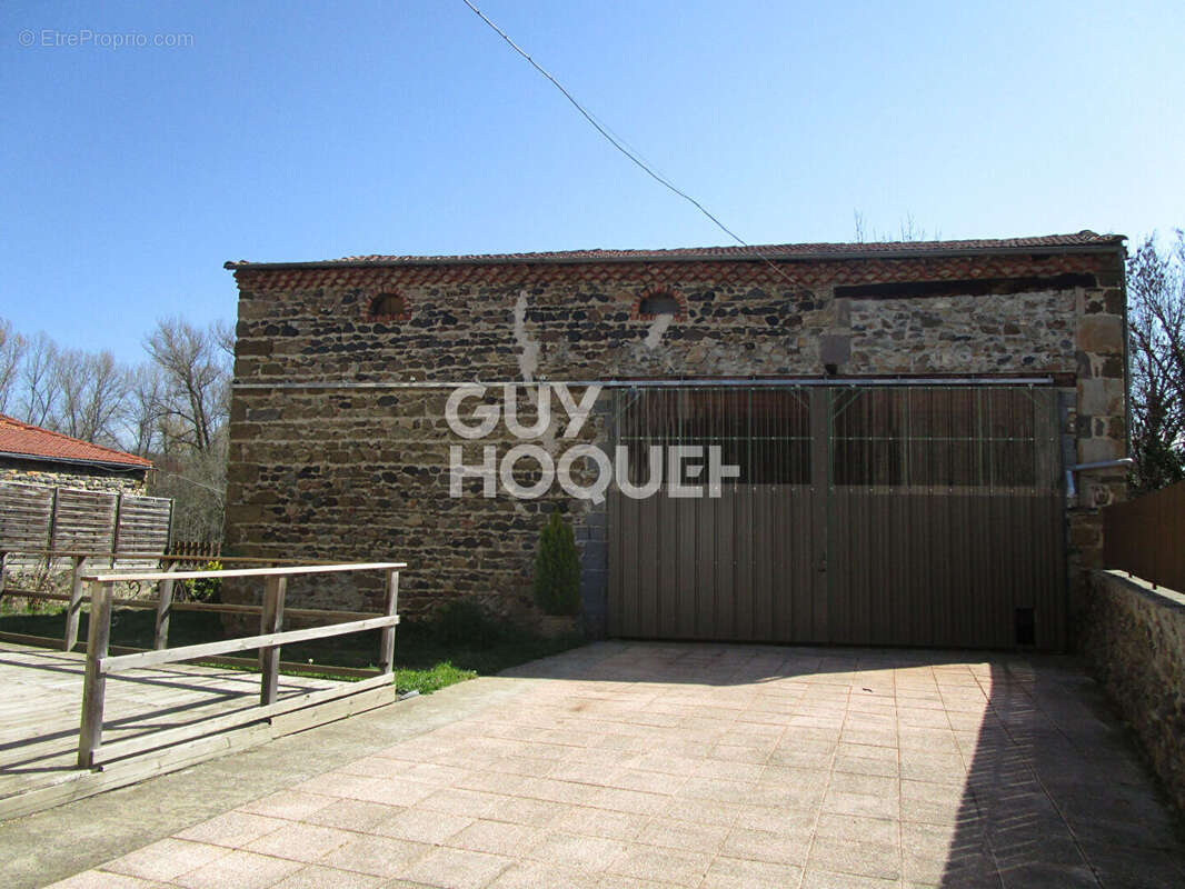 Maison à MAZEYRAT-D'ALLIER