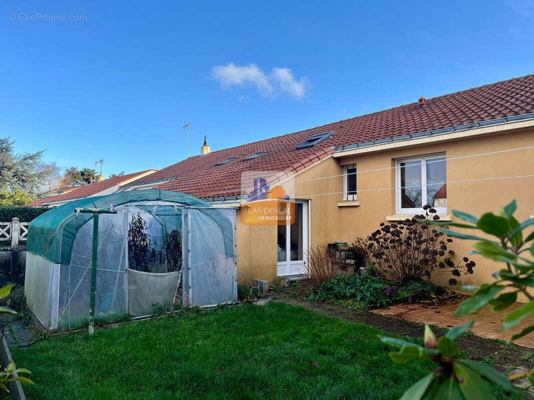 Maison à BOUGUENAIS