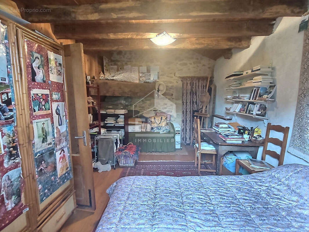 Maison à LACAPELLE-MARIVAL