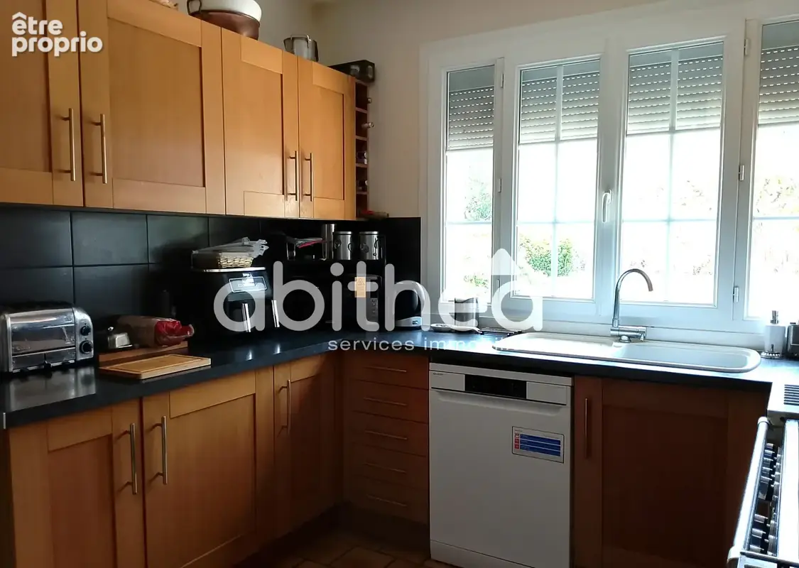 Maison de plain-pied de 125 m2 et 2900 m2  de terrain - photo 5