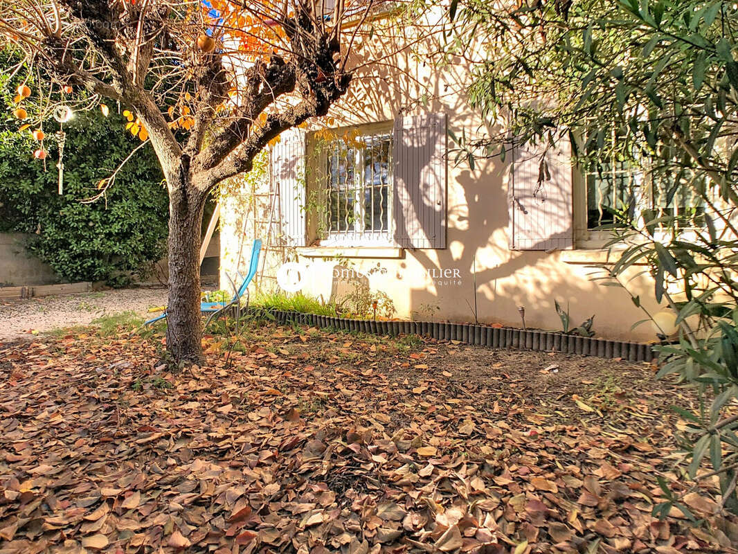 Maison à LE PONTET