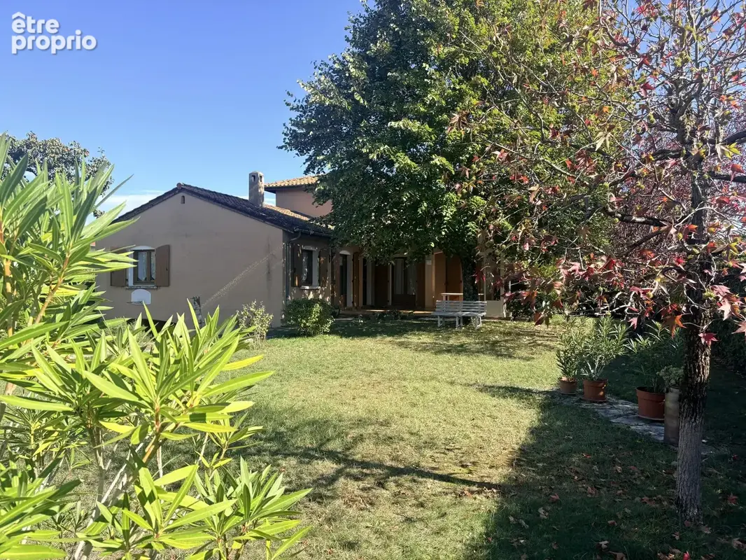Maison 5 pièces 117 m² à vendre à Romans-Sur-Isere (26100) - photo 2