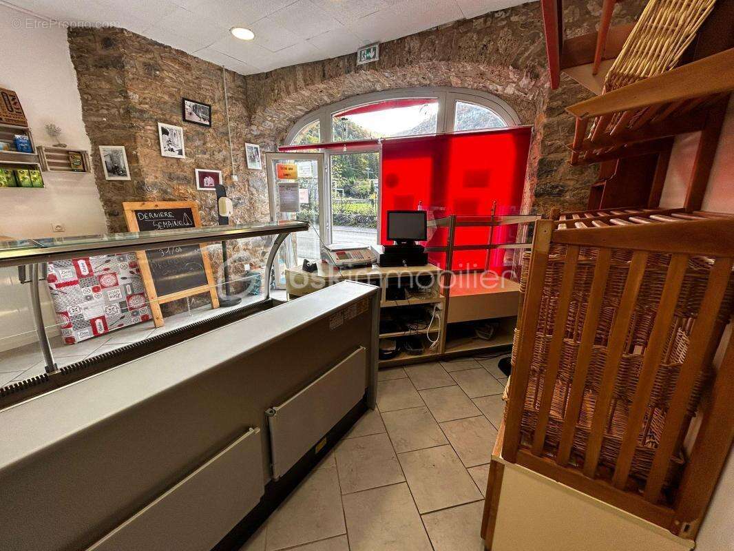 Commerce à RIVIERE-SUR-TARN