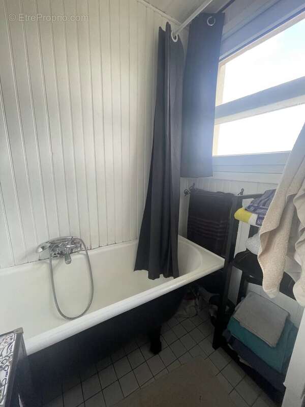 Appartement à PARIS-14E