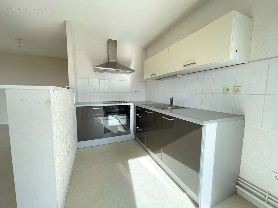 Appartement à LA MEZIERE