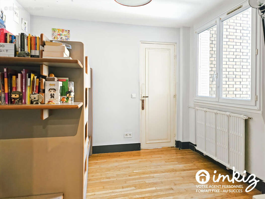 Appartement à PARIS-14E