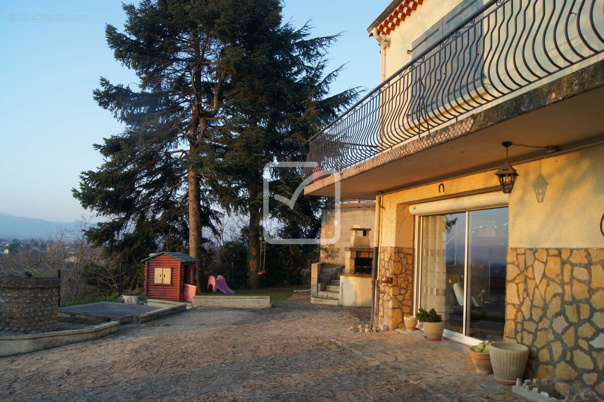 Maison à LIVRON-SUR-DROME