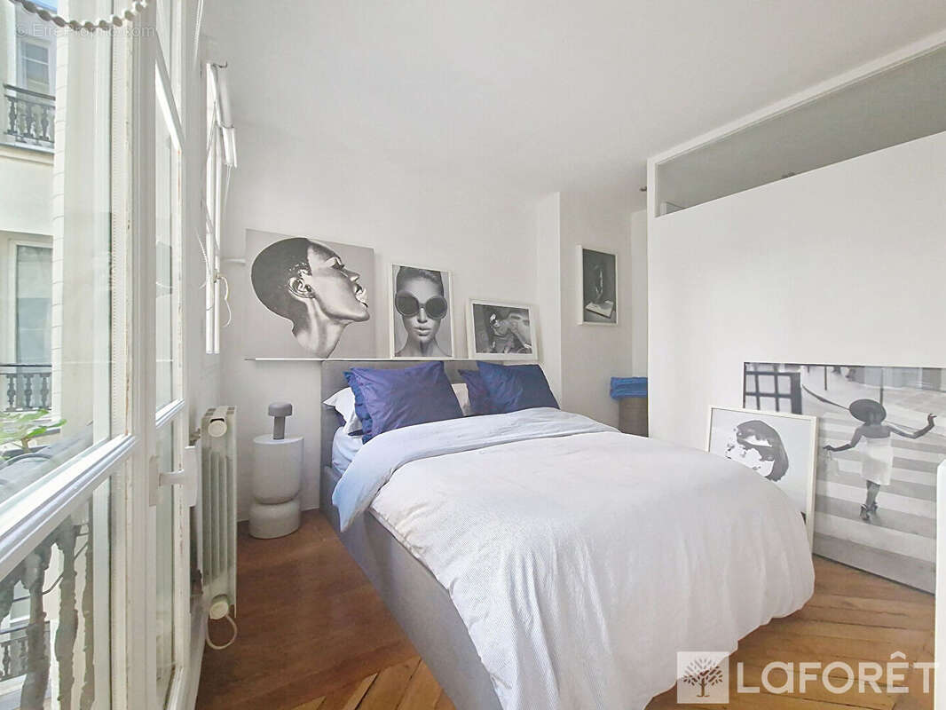 Appartement à PARIS-2E