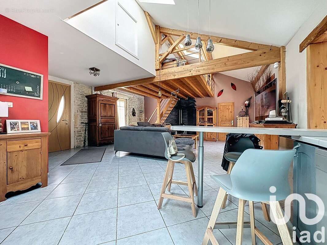 Photo 8 - Maison à MAUZE-SUR-LE-MIGNON